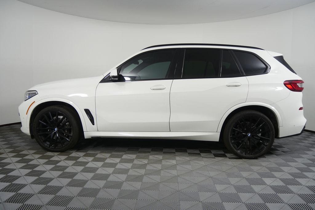 Thumbnail: 2022 BMW X5 - 6