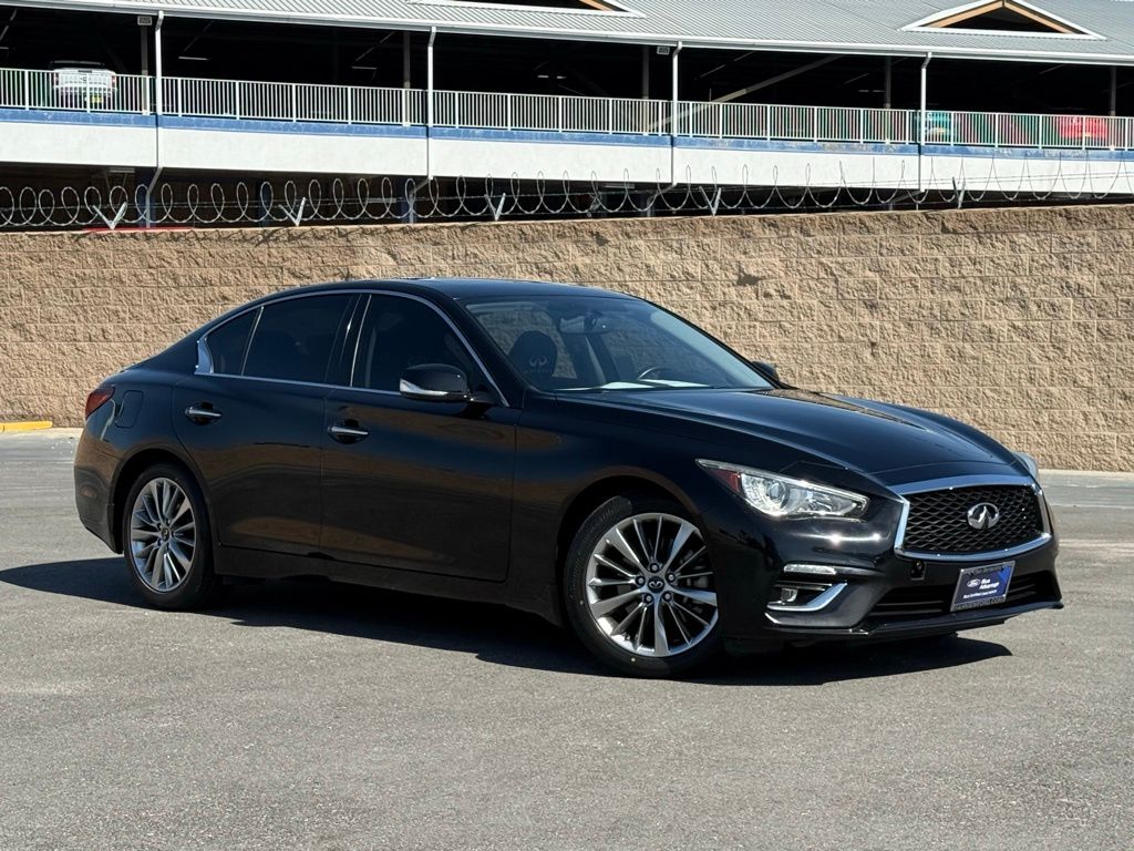 Black Obsidian 2018 INFINITI Q50 3.0t Luxe RWD Sedan Rear-Wheel Drive 7-Speed Automatic