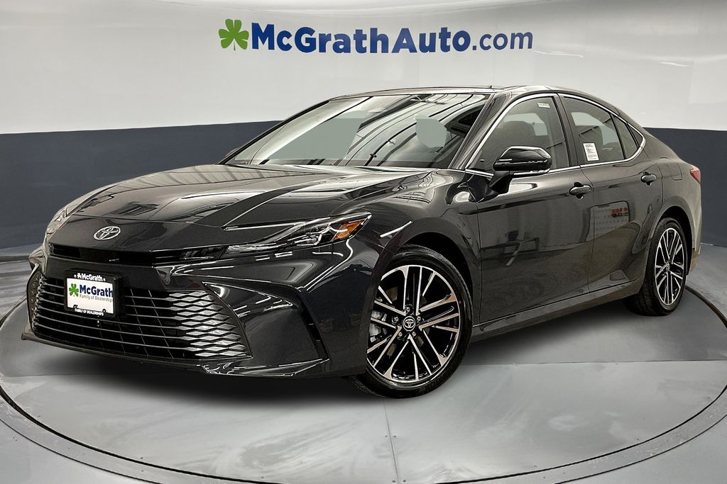 2025 Toyota Camry XLE photo 2