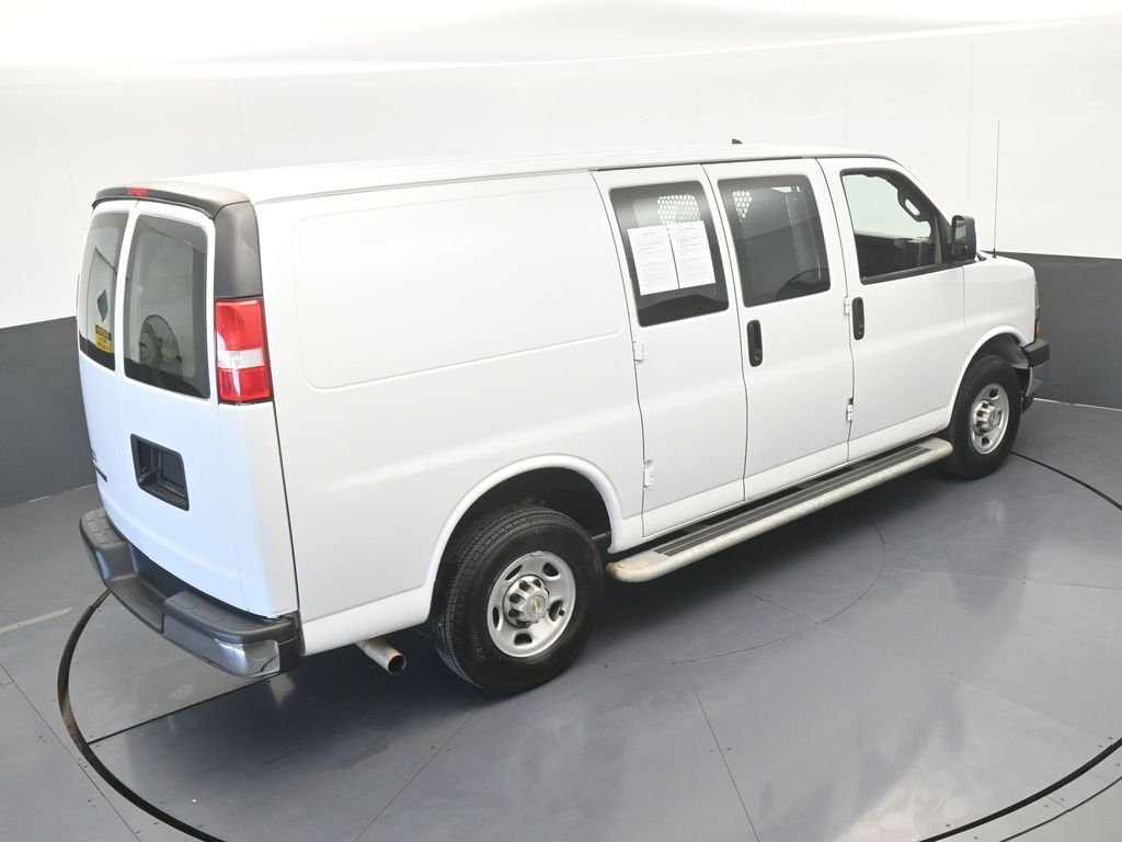 Used 2024 Summit White Chevrolet Work Van image 43