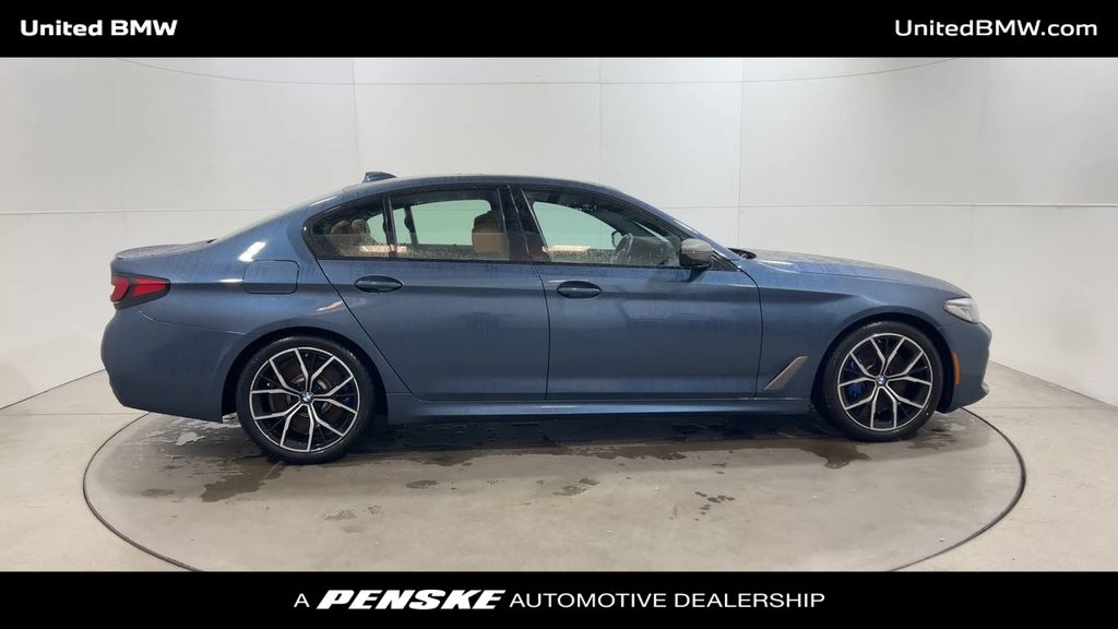 2023 BMW 5 Series M550i xDrive 9