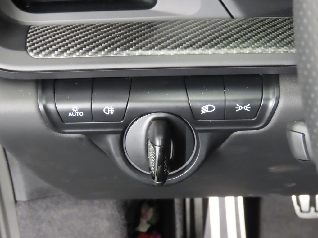 Thumbnail: 2024 Porsche 911 - 27