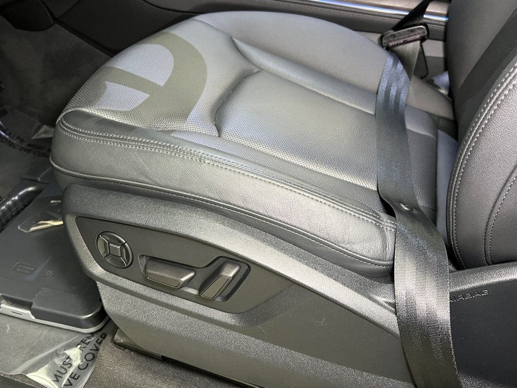 Thumbnail: 2023 Audi Q7 - 26