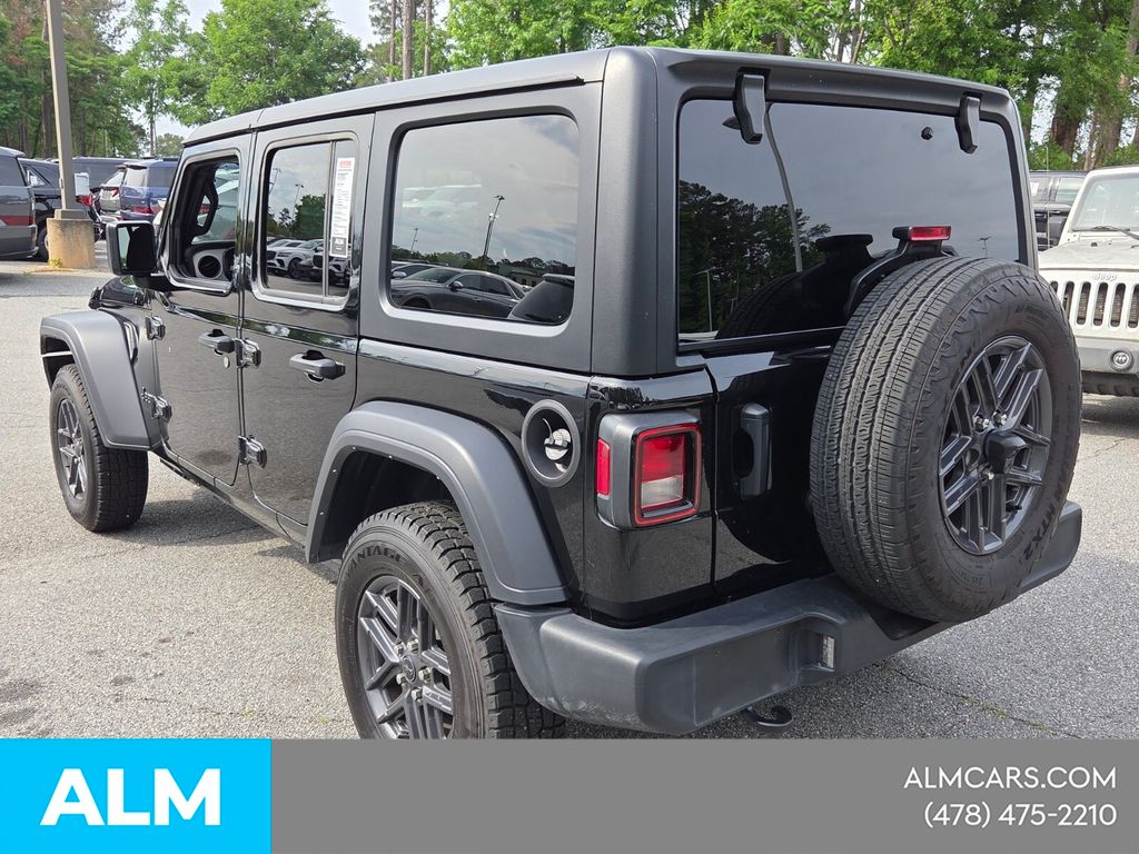Used 2025 Black Jeep Sport S image 12