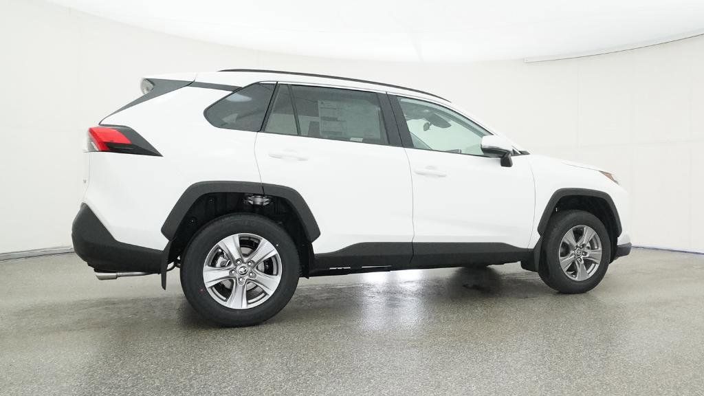 Thumbnail: 2025 Toyota RAV4 - 17