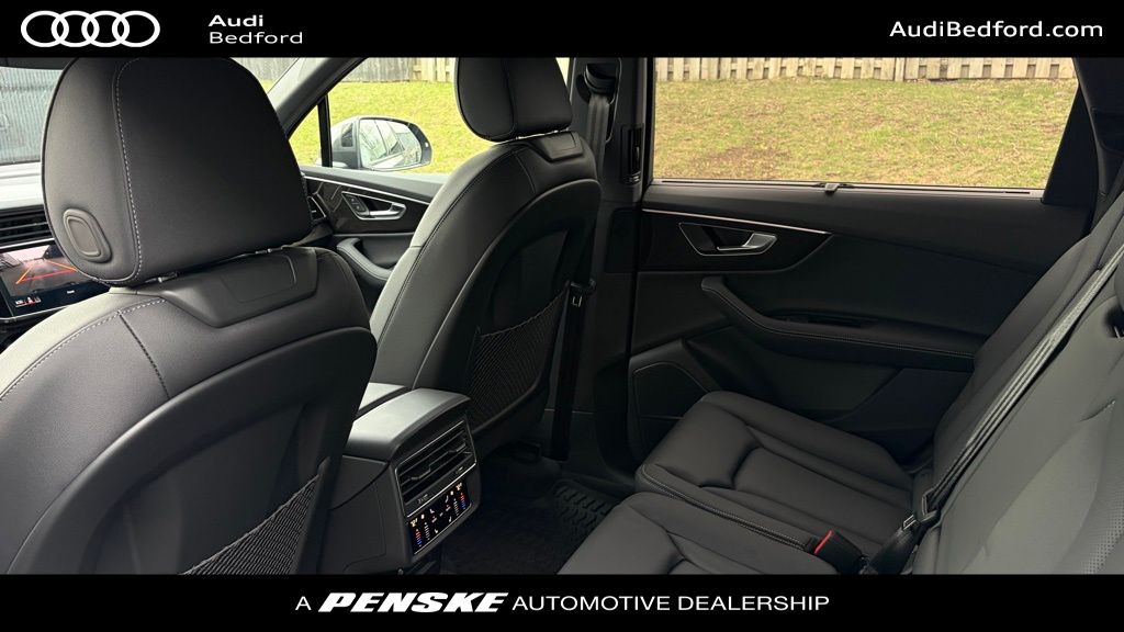 Thumbnail: 2026 Audi Q7 - 21