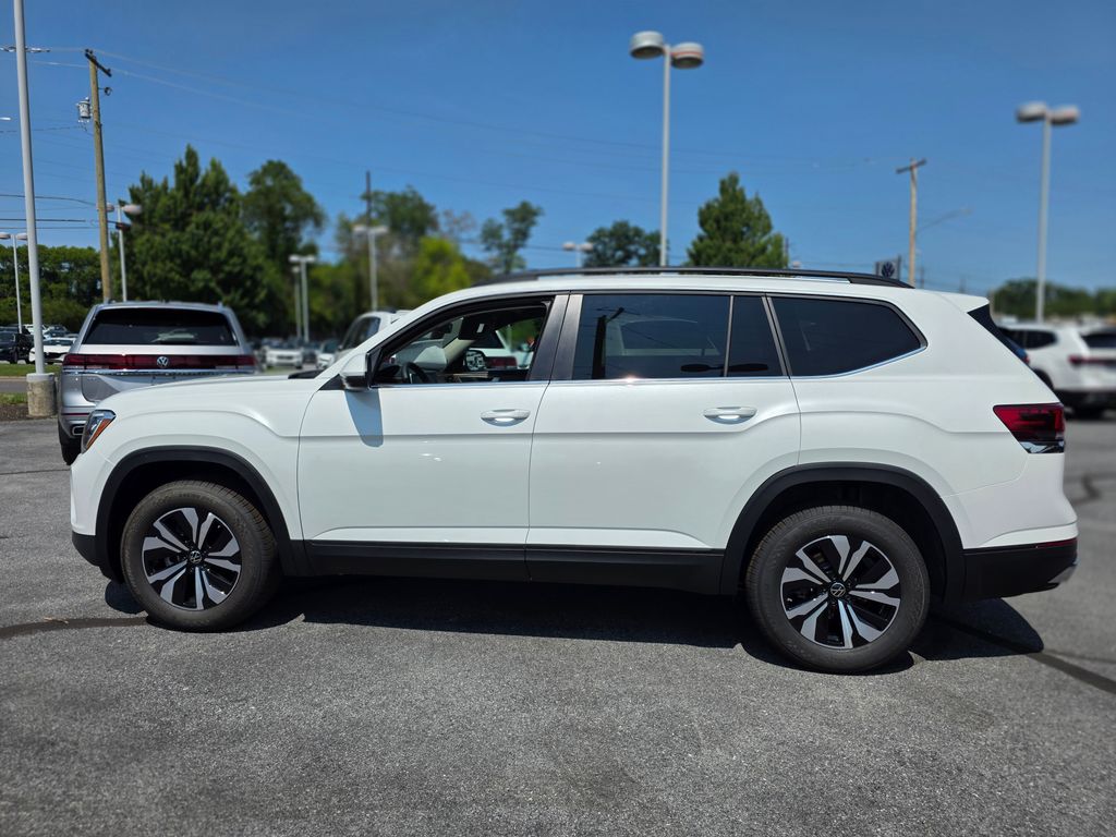 2026 Volkswagen Atlas 2.0T SE White/off-white at Sutliff Volkswagen