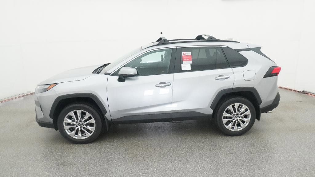 Thumbnail: 2025 Toyota RAV4 - 23