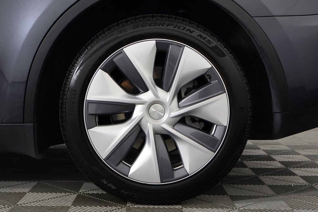 Thumbnail: 2024 Tesla Model Y - 16