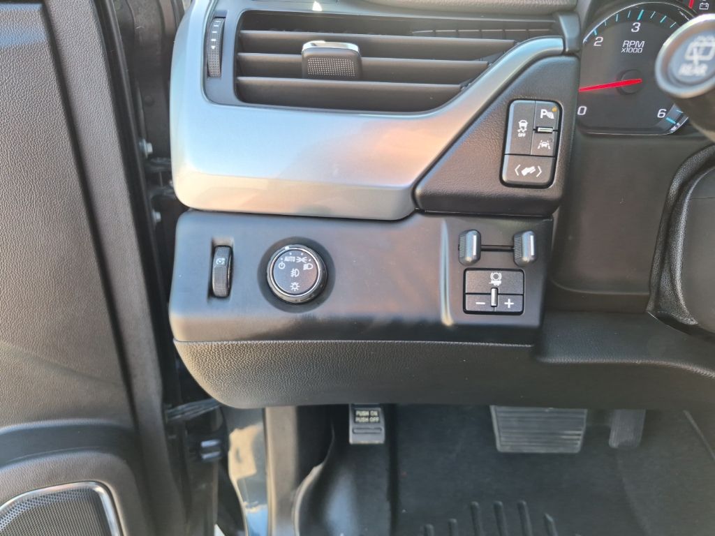 Used Car 2019 Chevrolet Suburban  Lt For Sale Under $20,000 In Austin, Texas