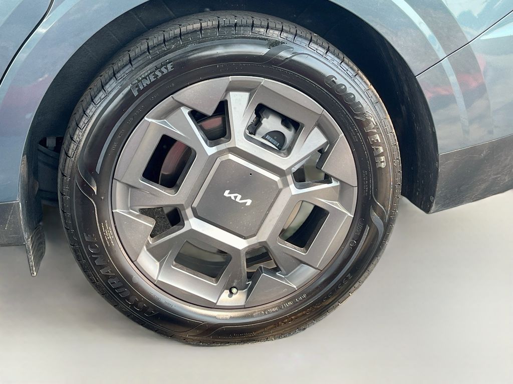 Used 2025 Blue Kia SX image 33