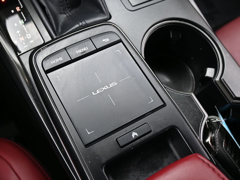 Used 2024 White Lexus 300 image 29