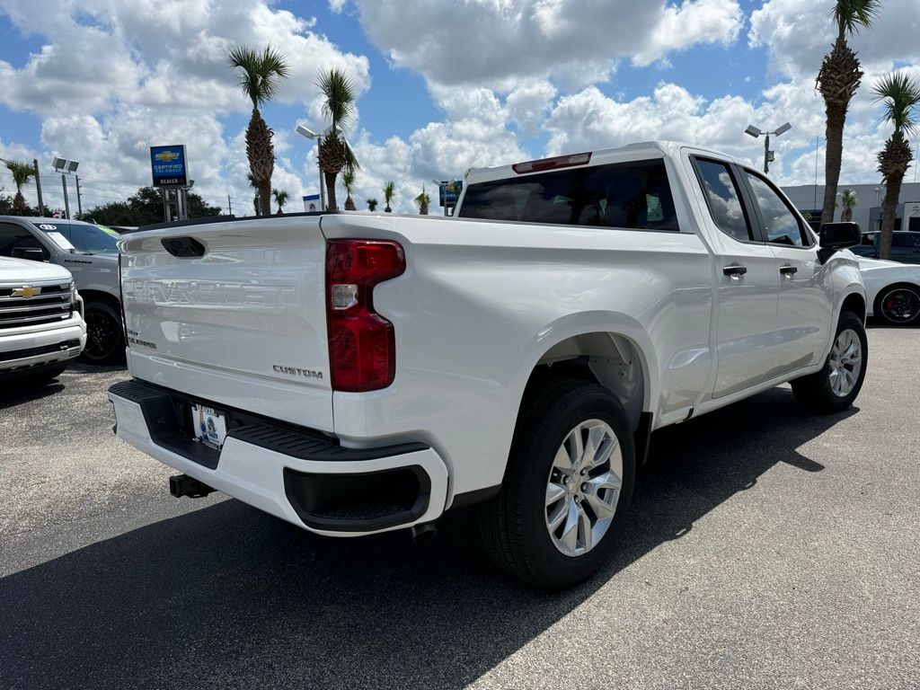 2025 Chevrolet Silverado 1500 Custom 8