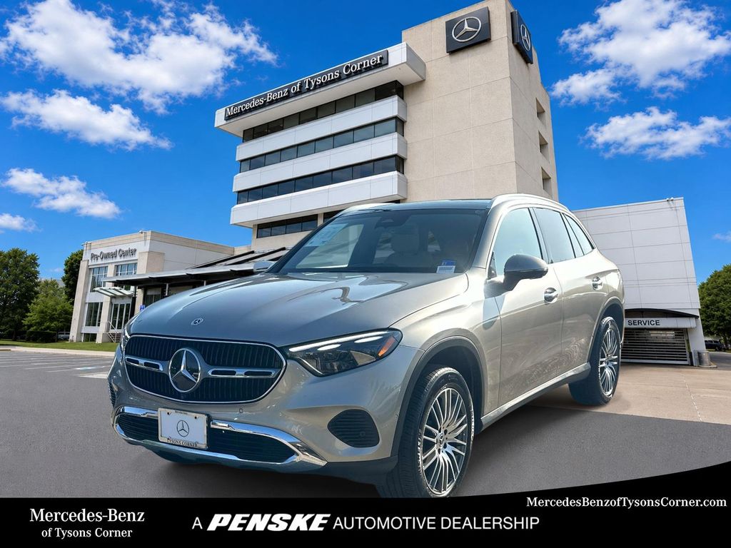 Thumbnail: 2023 Mercedes-Benz GLC - 1