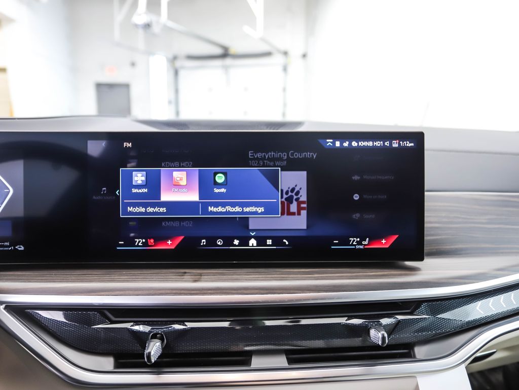 Thumbnail: 2026 BMW X5 - 16