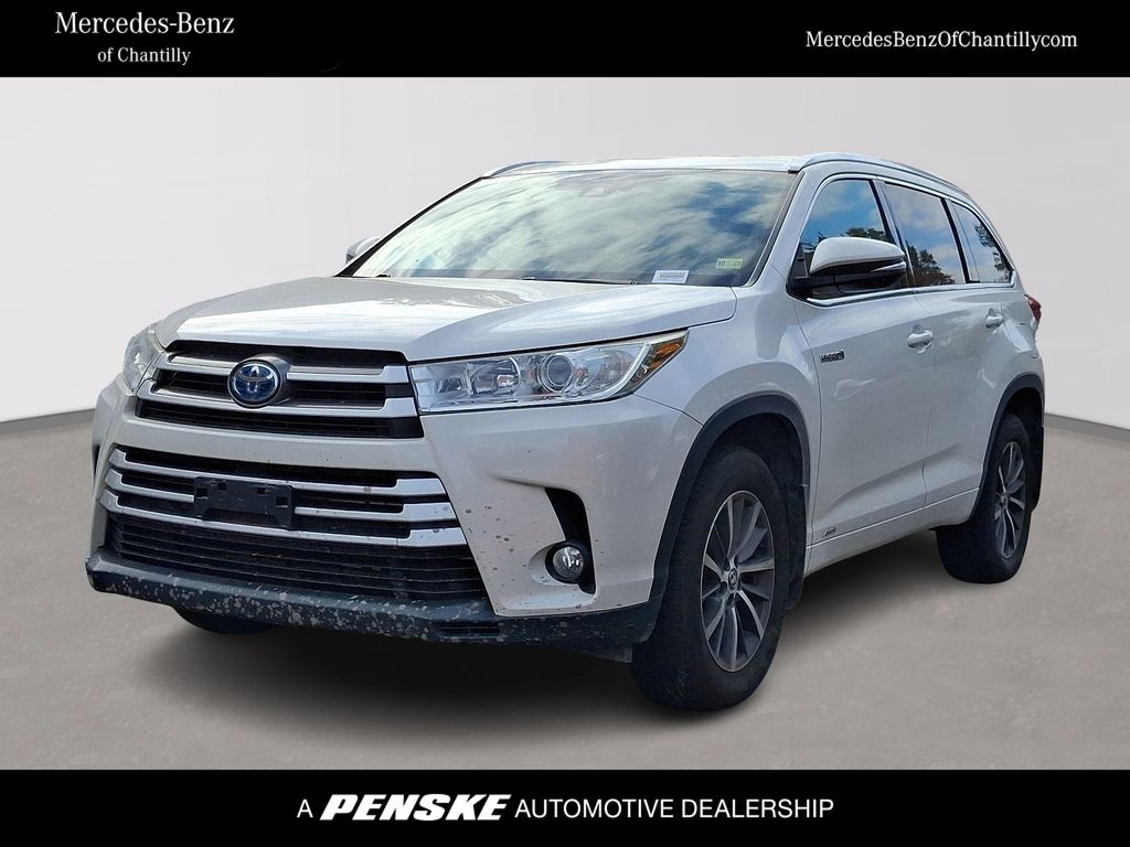 2017 Toyota Highlander XLE -
                Chantilly, VA