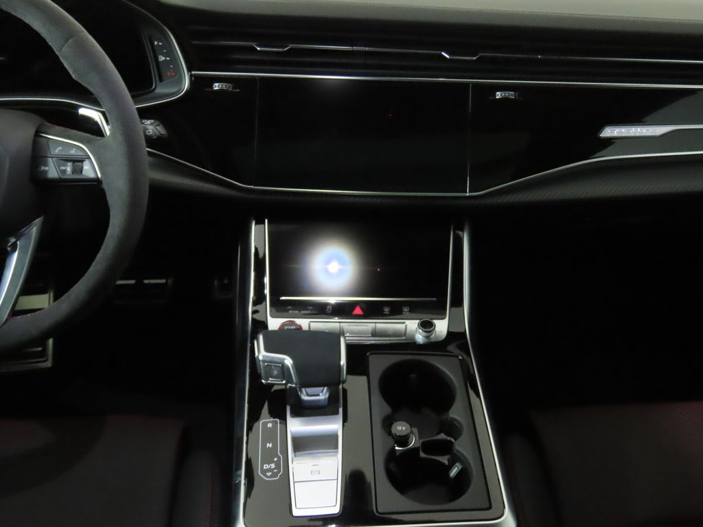 2025 Audi RS Q8 4.0T 13