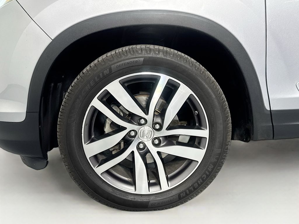 Used Car 2016 Honda Pilot  Touring For Sale Under $12,000 In Austin, Texas