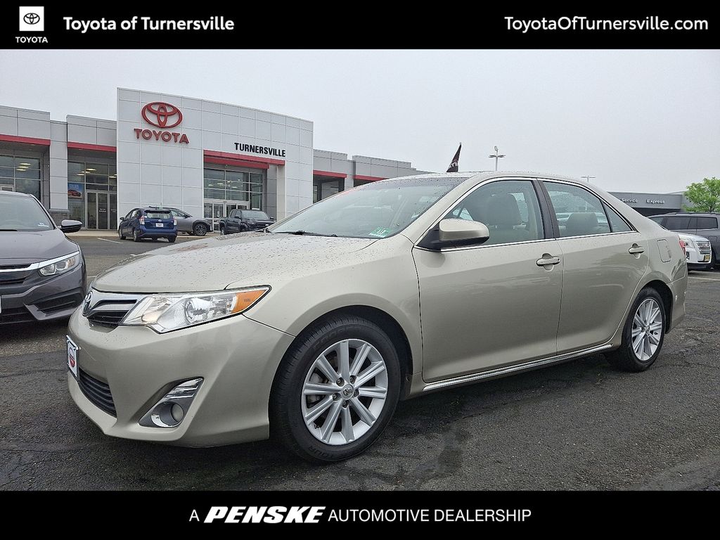2014 Toyota Camry XLE -
                Turnersville, NJ