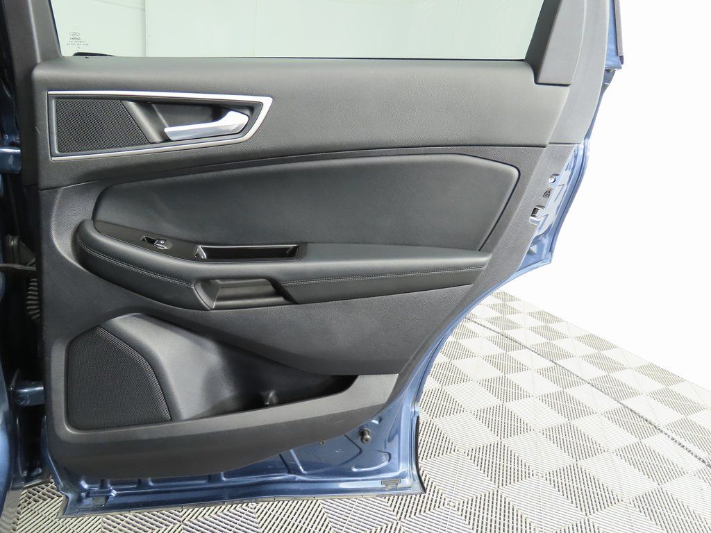 Thumbnail: 2019 Ford Edge - 28
