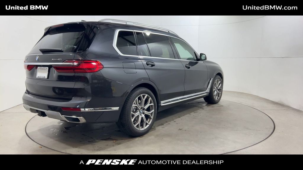 Thumbnail: 2022 BMW X7 - 8