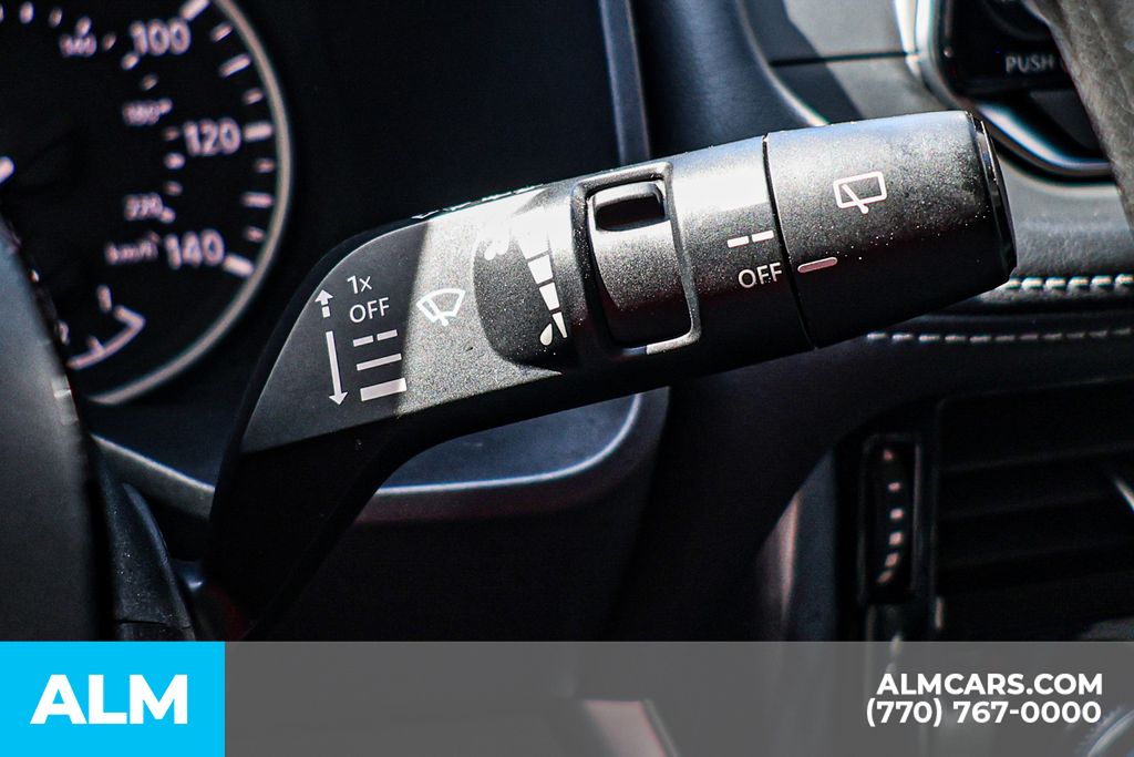 Used 2022 White Nissan SV image 33