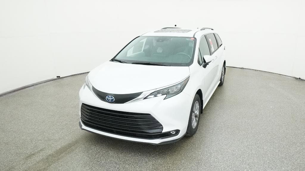 Thumbnail: 2025 Toyota Sienna - 29