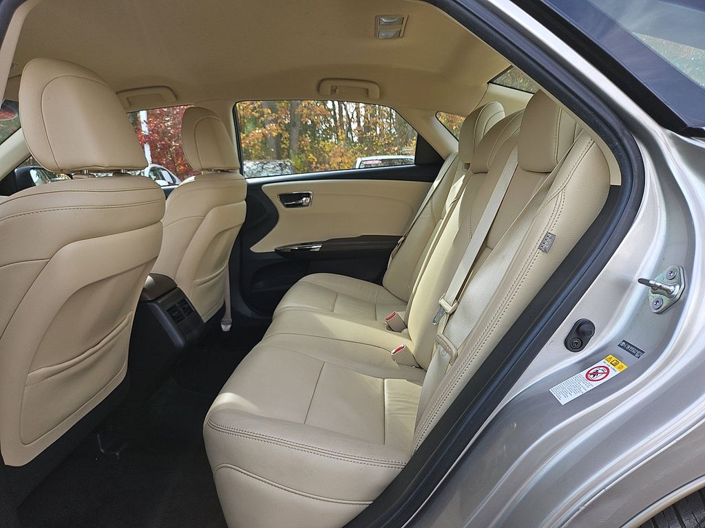 Thumbnail: 2016 Toyota Avalon - 12