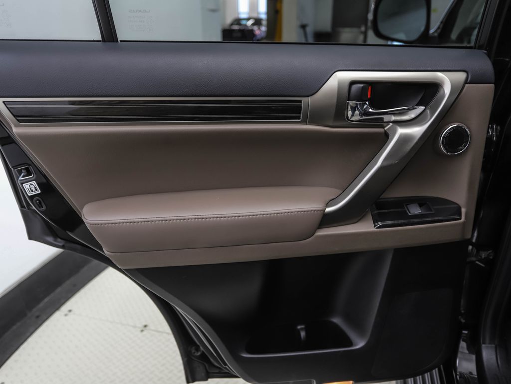 2021 Lexus GX 460 18