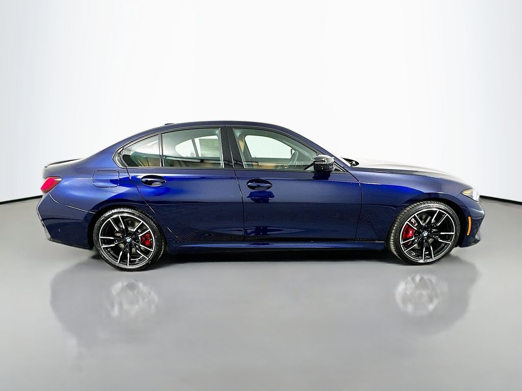 Thumbnail: 2026 BMW 3 Series - 4