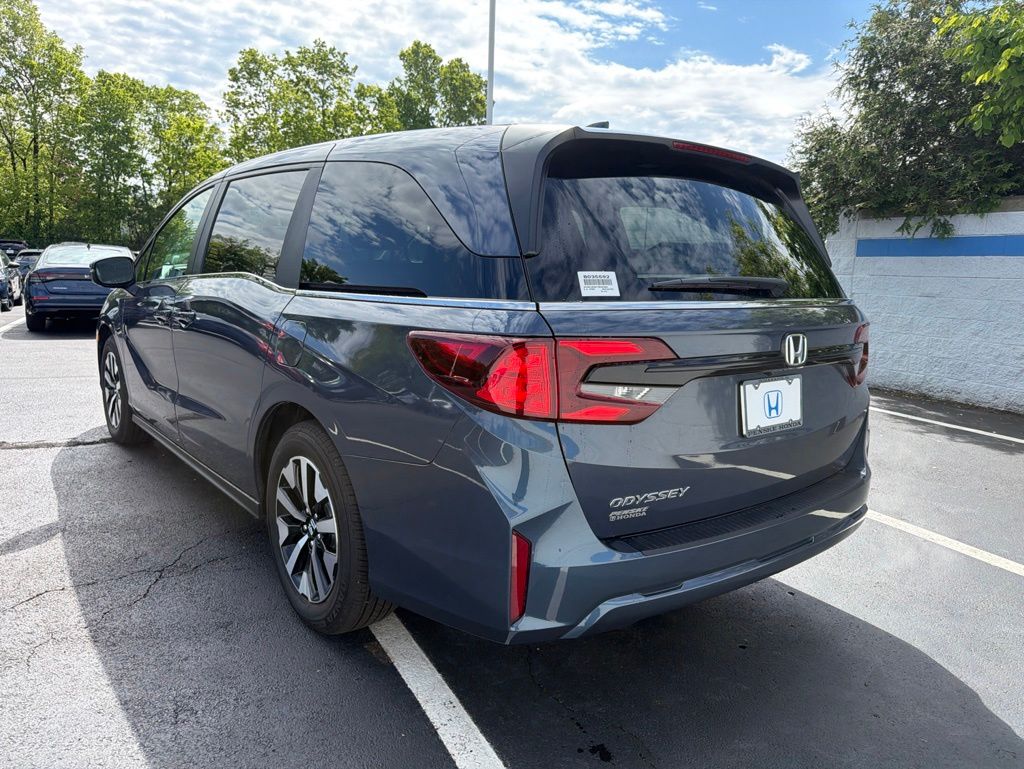 Thumbnail: 2026 Honda Odyssey - 3