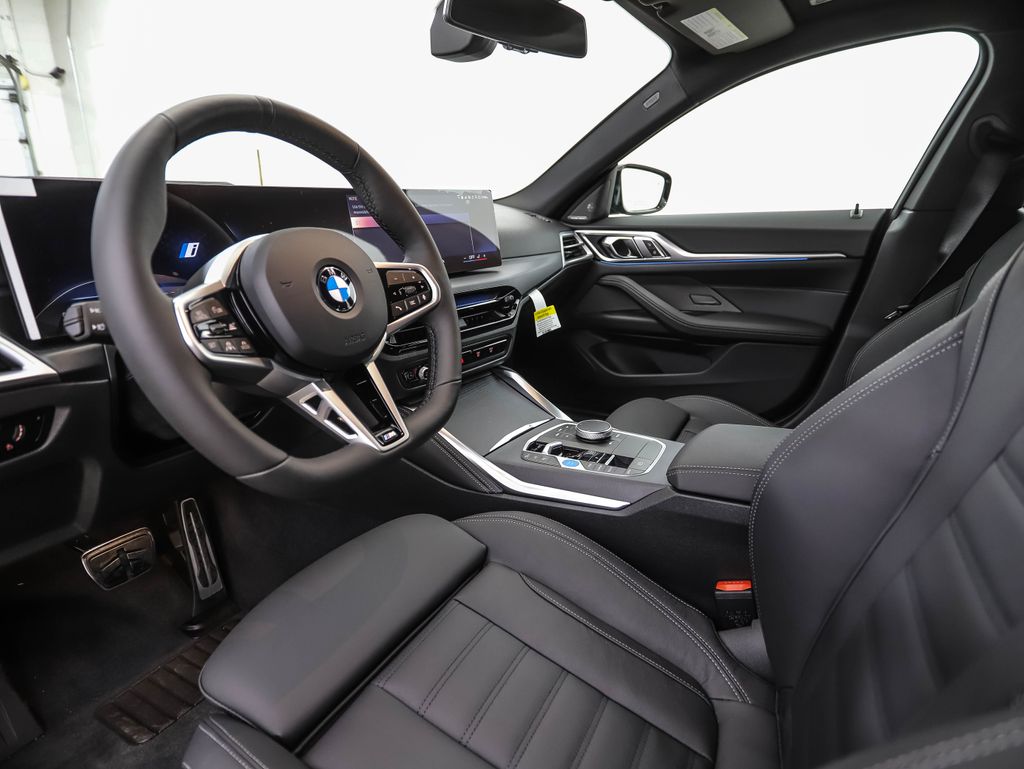 Thumbnail: 2026 BMW i4 - 10