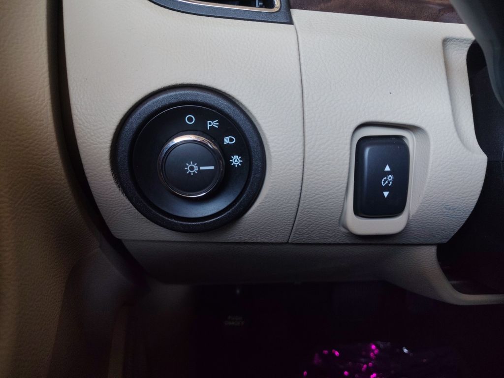Used Car 2016 Ford Taurus  Limited For Sale Under $12,000 In Austin, Texas