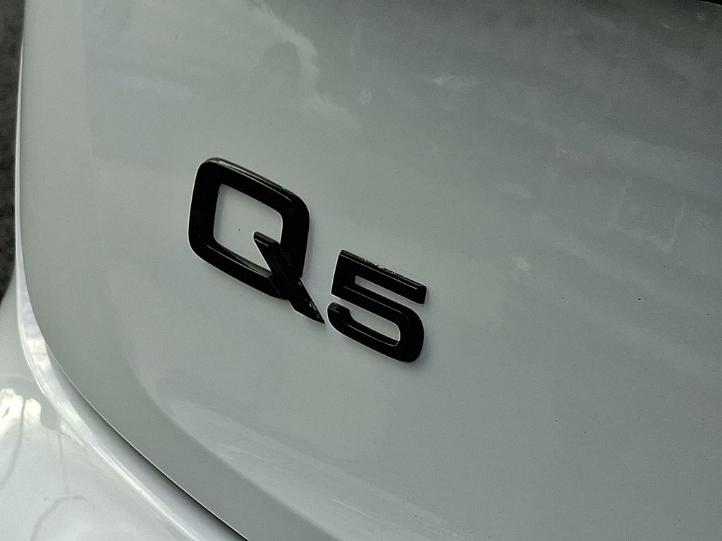 Thumbnail: 2023 Audi Q5 - 31