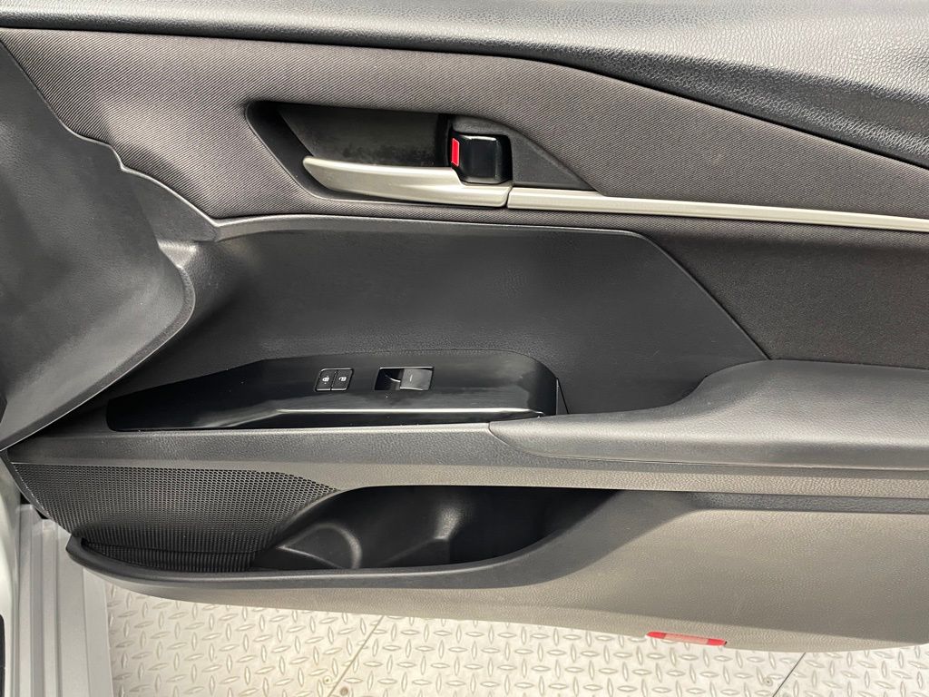 Thumbnail: 2025 Toyota Camry - 14