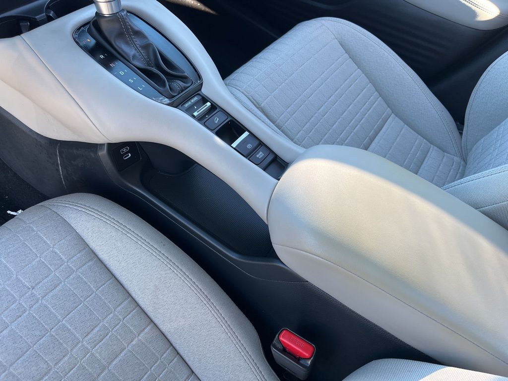 Thumbnail: 2025 Honda HR-V - 19