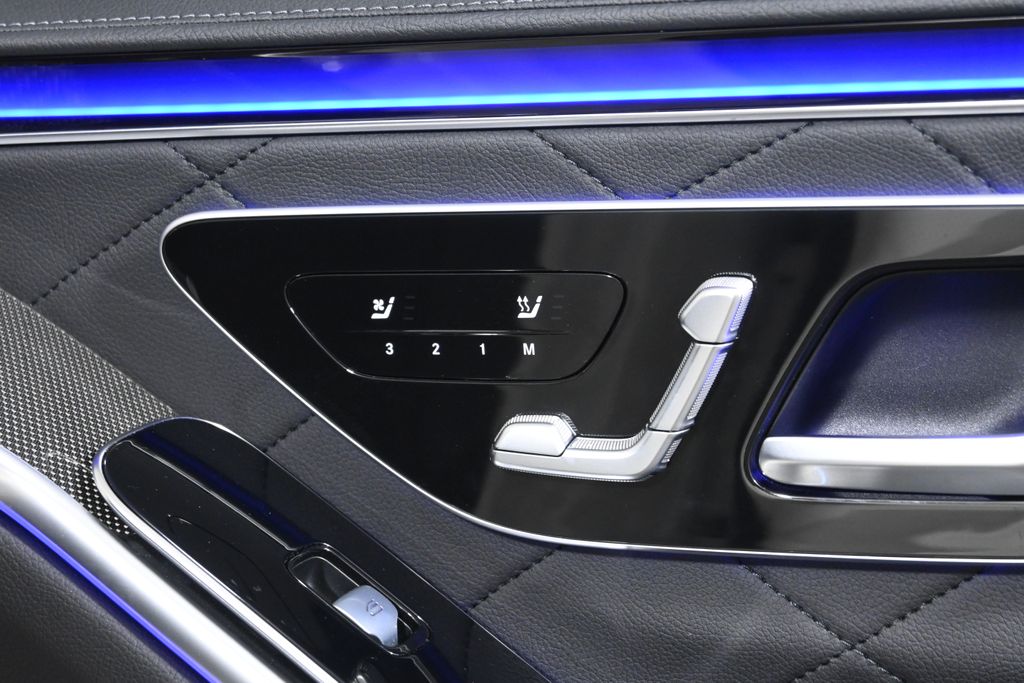Thumbnail: 2022 Mercedes-Benz S-Class - 28