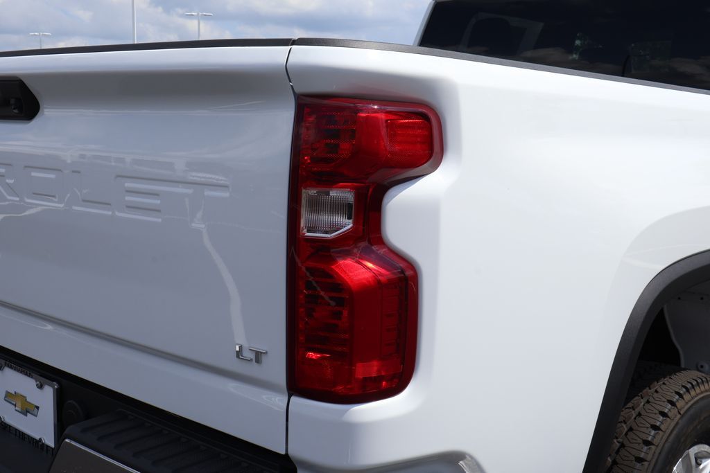 Thumbnail: 2026 Chevrolet Silverado 2500 - 7