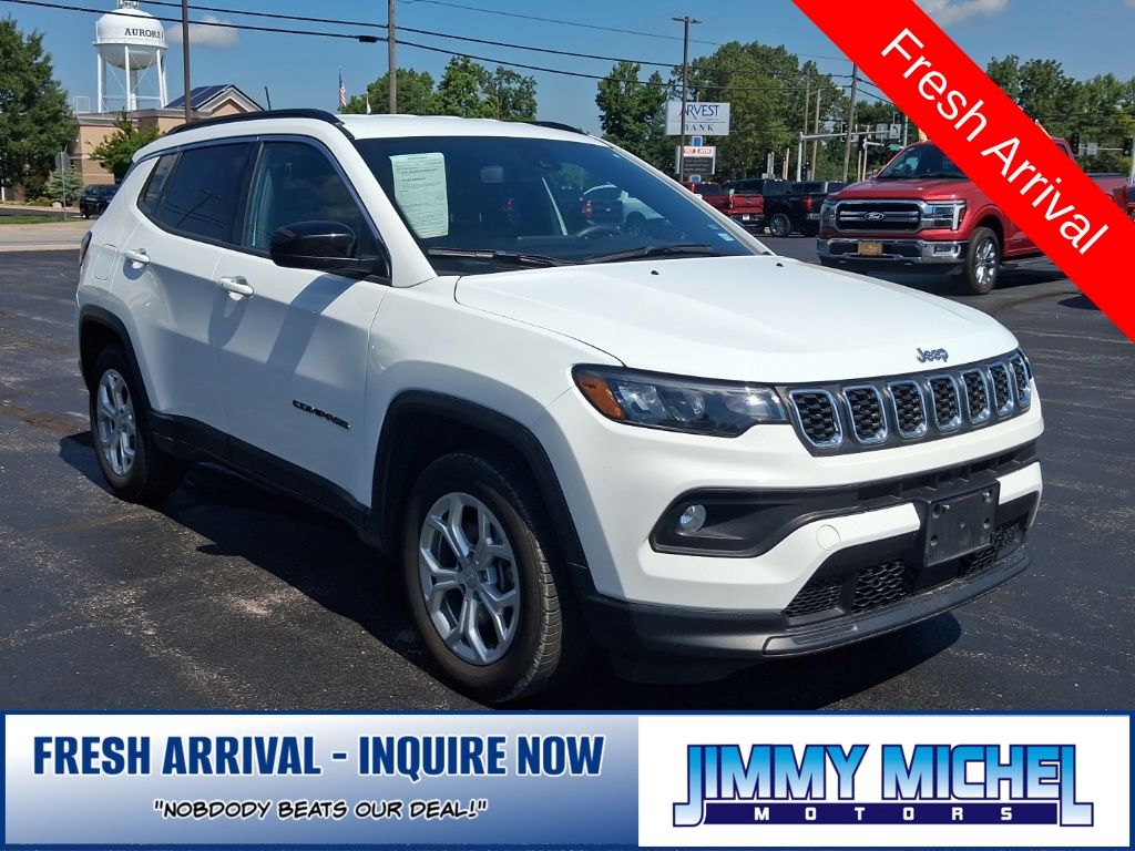 Bright White Clearcoat 2024 Jeep Compass SUV / Crossover Four-Wheel Drive 8-Speed Automatic