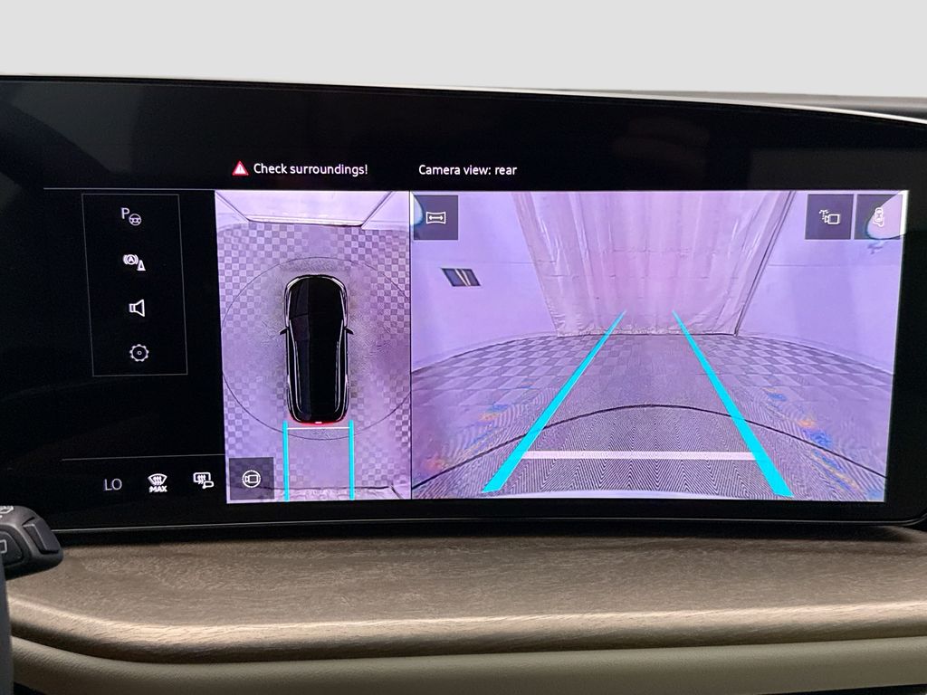 Thumbnail: 2025 Audi Q5 - 16