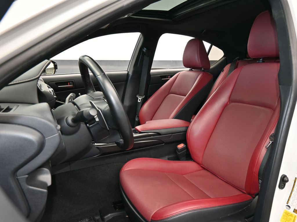 Used 2024 White Lexus 300 image 10