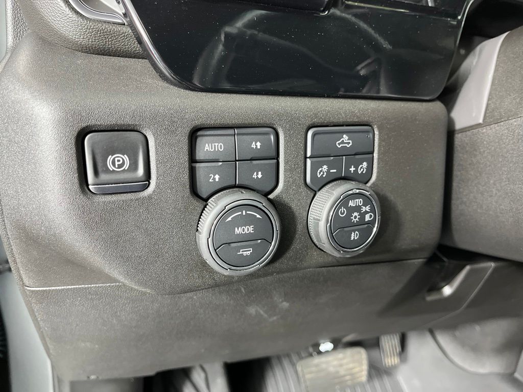 Thumbnail: 2026 Chevrolet Silverado 1500 - 30