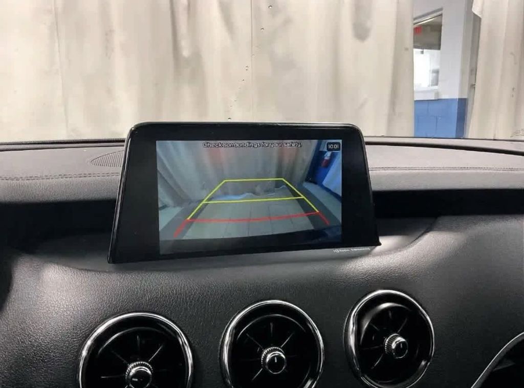 2020 Kia Stinger — photo 19