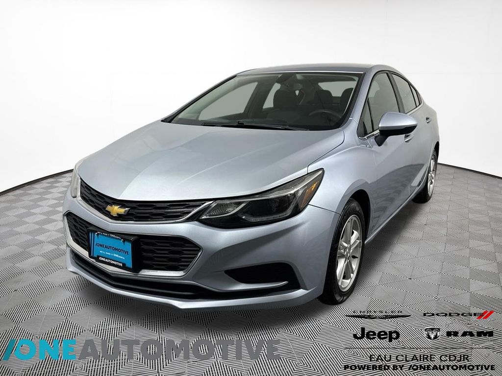 2017 Chevrolet Cruze LT Sedan FWD