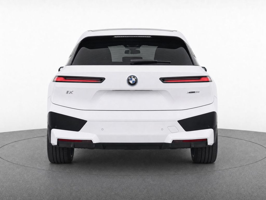 Thumbnail: 2024 BMW iX - 32