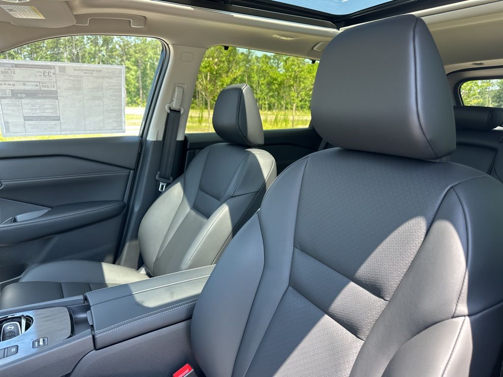 2025 Super Black Nissan Rogue SV FWD SUV