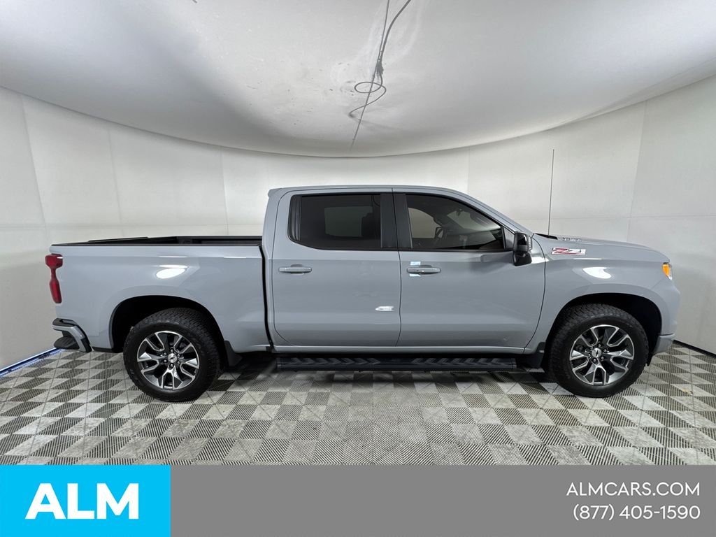 Used 2025 Gray Chevrolet RST image 6