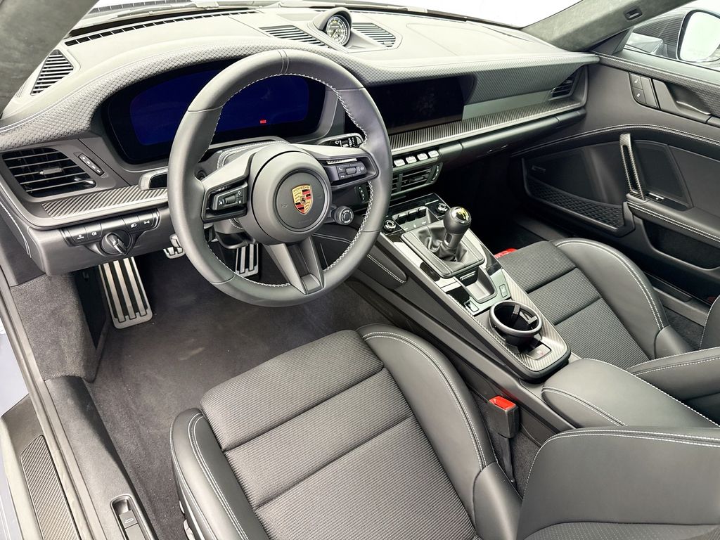 Thumbnail: 2026 Porsche 911 - 9