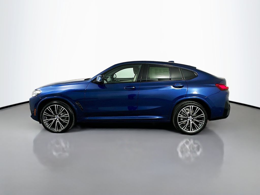 Thumbnail: 2025 BMW X4 - 8