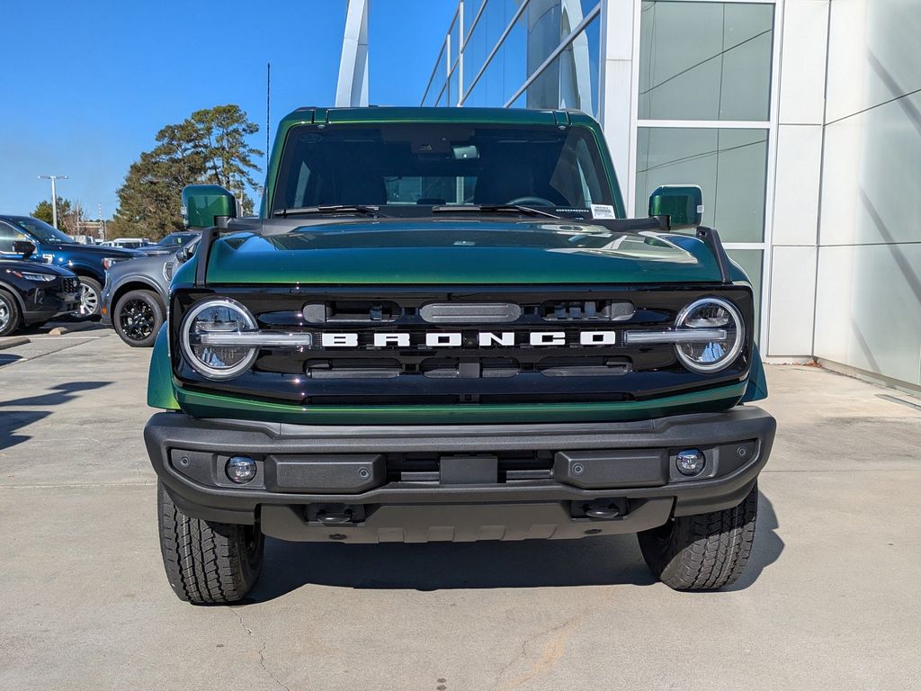 2025 Ford Bronco Outer Banks